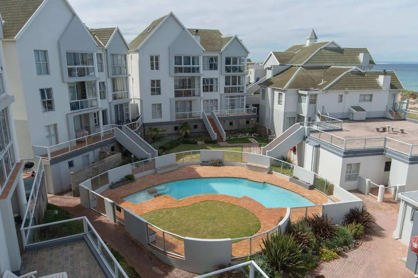 Barefoot Bliss - Summerseas Port Elizabeth South Africa